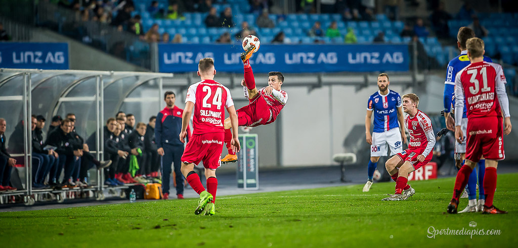 BLAU WEISS LINZ - VORWÄRTS STEYR  (181102bm_6541-2) | SPORT, FUSSBALL, 2 LIGA ,  BLAU WEISS LINZ - VORWÄRTS STEYR -  , 02-11-2018,  IM BILD:  #22... | BLAU WEISS LINZ - VORWÄRTS STEYR, BLAUWEISS LINZ, FIFA, FUSSBALL, SKY ERSTE LIGA