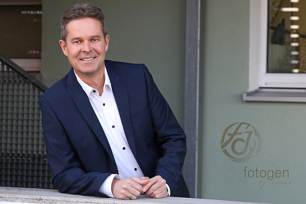 5dd3cfeb-b818-4069-b987-4c61ac110003_l