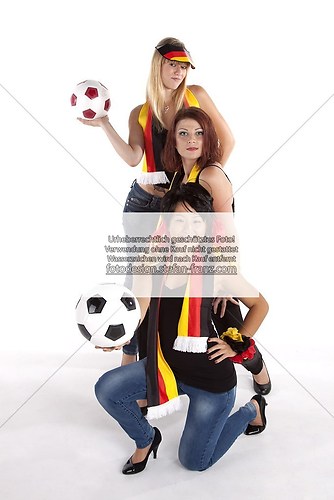 weibliche Deutschland-Fans (_MG_2021_bearb_20090924)