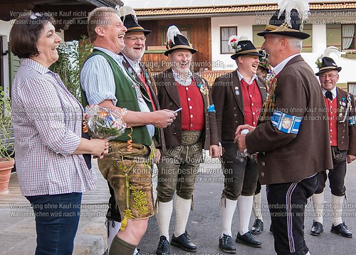 Gebirgsschützenkompanie trägt dem Unterwössner Bürgermeister