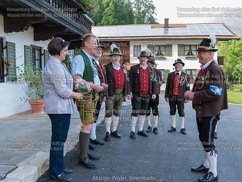 Gebirgsschützenkompanie trägt dem Unterwössner Bürgermeister