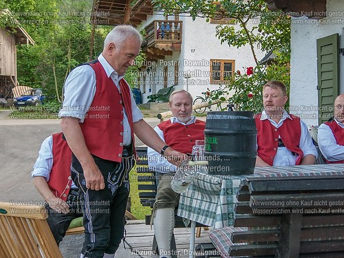 Gebirgsschützenkompanie trägt dem Unterwössner Bürgermeister