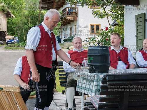 Gebirgsschützenkompanie trägt dem Unterwössner Bürgermeister