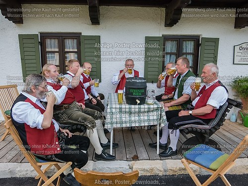 Gebirgsschützenkompanie trägt dem Unterwössner Bürgermeister