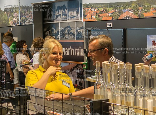 Tag der offenen Tür mit Weihe im neuen EDEKA-Markt im Dorfzentr