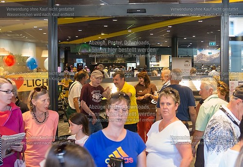 Tag der offenen Tür mit Weihe im neuen EDEKA-Markt im Dorfzentr