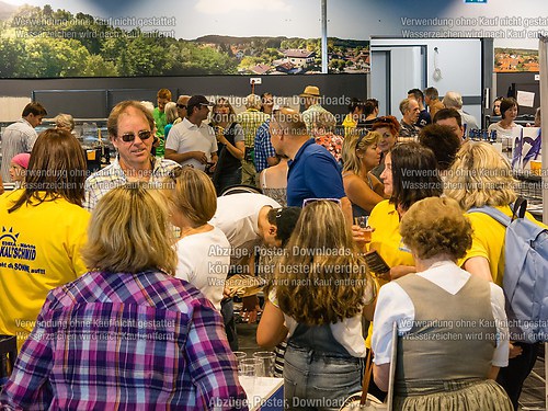 Tag der offenen Tür mit Weihe im neuen EDEKA-Markt im Dorfzentr