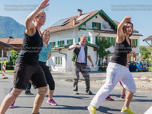 Tag der offenen Tür mit Weihe im neuen EDEKA-Markt im Dorfzentr