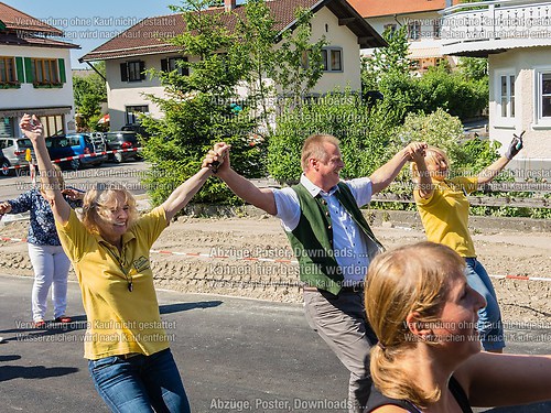 Tag der offenen Tür mit Weihe im neuen EDEKA-Markt im Dorfzentr