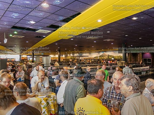 Tag der offenen Tür mit Weihe im neuen EDEKA-Markt im Dorfzentr