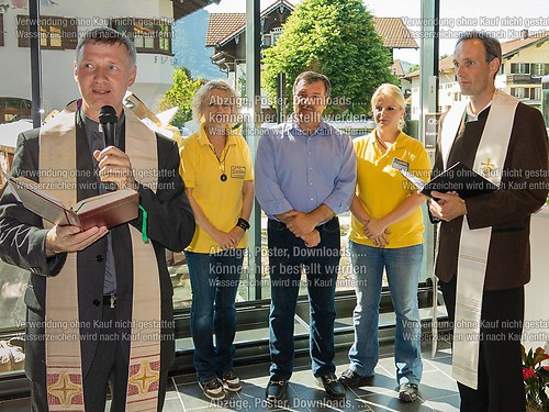 Tag der offenen Tür mit Weihe im neuen EDEKA-Markt im Dorfzentr