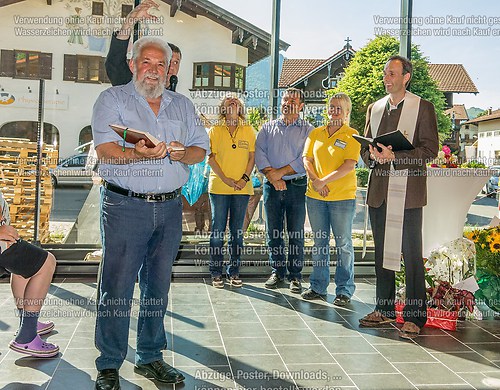 Tag der offenen Tür mit Weihe im neuen EDEKA-Markt im Dorfzentr