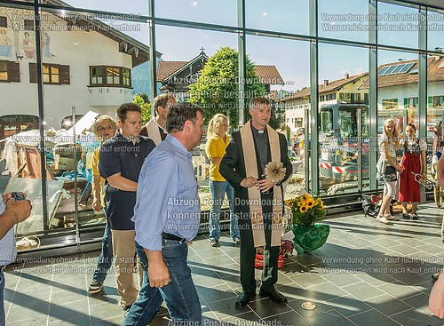 Tag der offenen Tür mit Weihe im neuen EDEKA-Markt im Dorfzentr