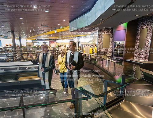 Tag der offenen Tür mit Weihe im neuen EDEKA-Markt im Dorfzentr