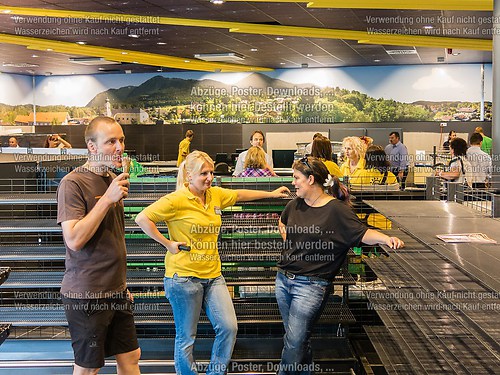 Tag der offenen Tür mit Weihe im neuen EDEKA-Markt im Dorfzentr