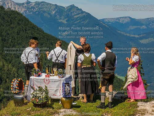 Bergmesse und Almkirta auf der Jochbergalm 2014