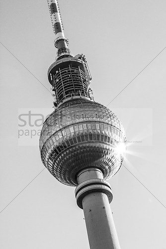 Fernsehturm (100_009181-exhibition kunst und rad- 60X90-fotograf)