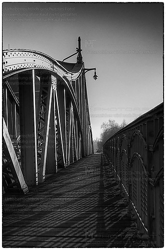 20130304 - Drehbrücke Krefeld Linn - DSC5299_300_301_tonemapped - sw - ohne Logo