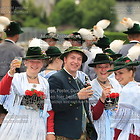 Partnachbrücke - Begruessung Partenkirchner Trachtler