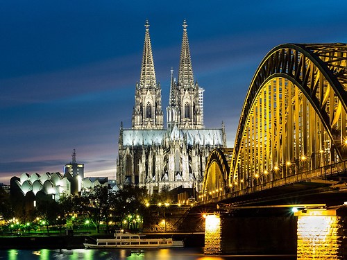 Köln - Kölner Dom und Hohenzollernbrücke