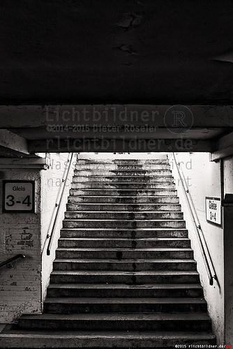1993 | Bad Kleinen – Bahnhof | Tunnelaufgang zu Bahnsteig 3 und 4