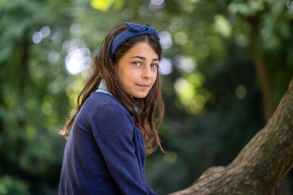 Portrait Kids Huthpark (Dani_Kids_Huthpark__MENZEL_150-26) | Foto: Portrait von Dani’s Kids im Huthpark und Scheerwald Frankfurt. | Amelie, Bergstation, Frankfurt, Freddi, Huthpark, Kids, Mathilda, Menzel, Portrait, Seckbach