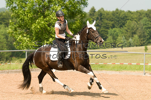 (c)SimoneHomberg_Ponyfest_Sa_20150606_0317