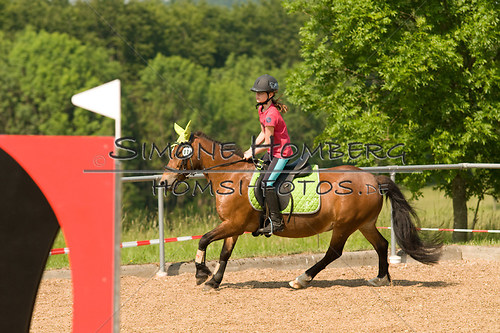 (c)SimoneHomberg_Ponyfest_Sa_20150606_0326