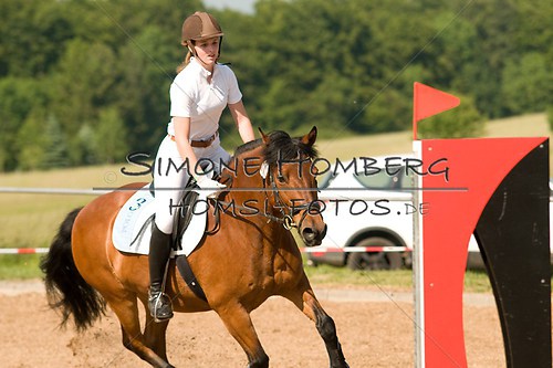 (c)SimoneHomberg_Ponyfest_Sa_20150606_0426