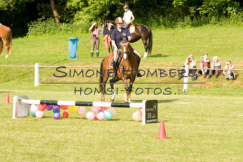 (c)SimoneHomberg_Ponyfest_Sa_20150606_0021