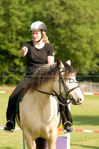 (c)SimoneHomberg_Ponyfest_Sa_20150606_0060