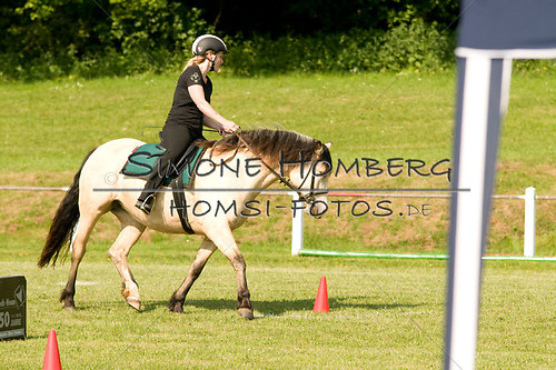 (c)SimoneHomberg_Ponyfest_Sa_20150606_0074
