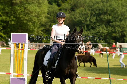 (c)SimoneHomberg_Ponyfest_Sa_20150606_0121