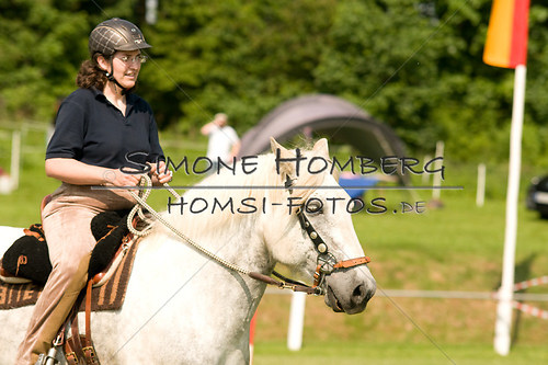 (c)SimoneHomberg_Ponyfest_Sa_20150606_0140