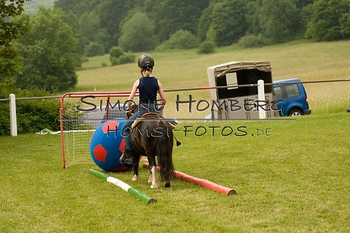 (c)SimoneHomberg_Ponyfest_Sa_20150606_0222