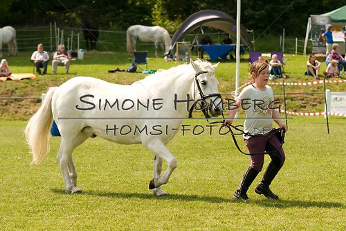 (c)SimoneHomberg_Ponyfest_Sa_20150606_0290