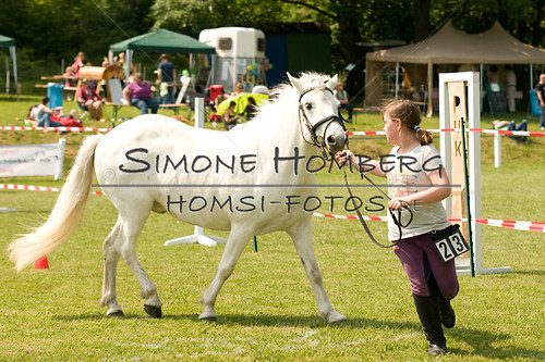 (c)SimoneHomberg_Ponyfest_Sa_20150606_0291