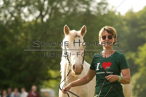 (c)SimoneHomberg_Ponyfest_Schauprogramm_20150606_0011