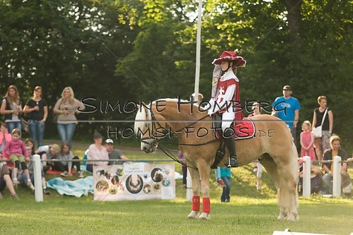 (c)SimoneHomberg_Ponyfest_Schauprogramm_20150606_0038