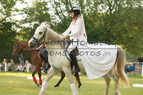 (c)SimoneHomberg_Ponyfest_Schauprogramm_20150606_0202