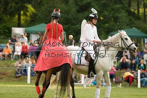 (c)SimoneHomberg_Ponyfest_Schauprogramm_20150606_0236