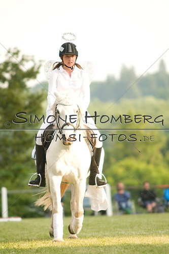 (c)SimoneHomberg_Ponyfest_Schauprogramm_20150606_0252