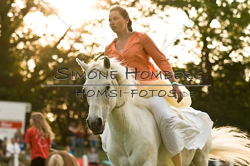 (c)SimoneHomberg_Ponyfest_Schauprogramm_20150606_0498