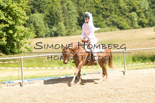 (c)SimoneHomberg_Ponyfest_So_20150607_0028