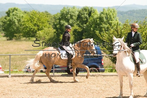 (c)SimoneHomberg_Ponyfest_So_20150607_0045