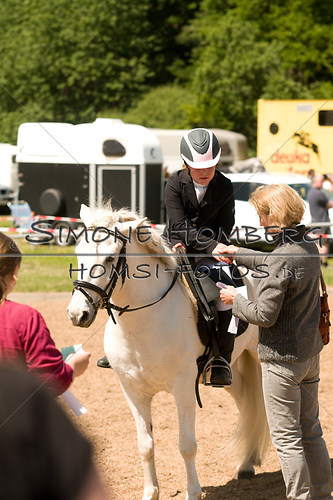 (c)SimoneHomberg_Ponyfest_So_20150607_0116