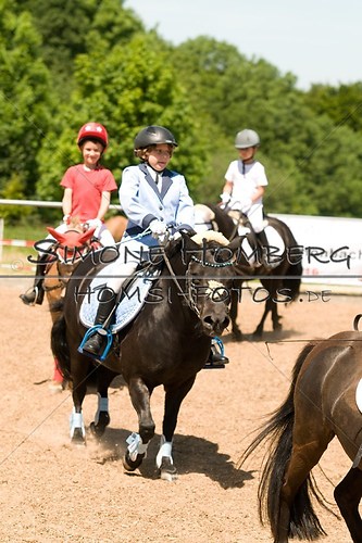 (c)SimoneHomberg_Ponyfest_So_20150607_0133