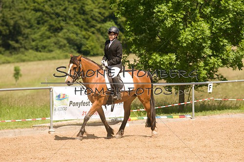 (c)SimoneHomberg_Ponyfest_So_20150607_0238