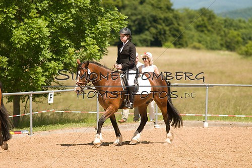 (c)SimoneHomberg_Ponyfest_So_20150607_0247