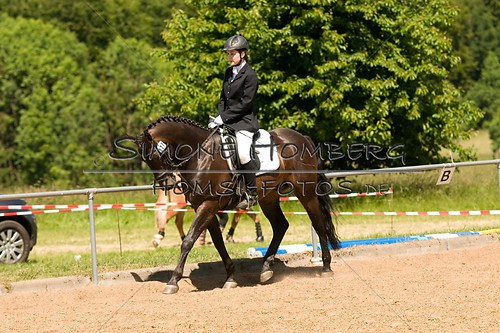 (c)SimoneHomberg_Ponyfest_So_20150607_0264